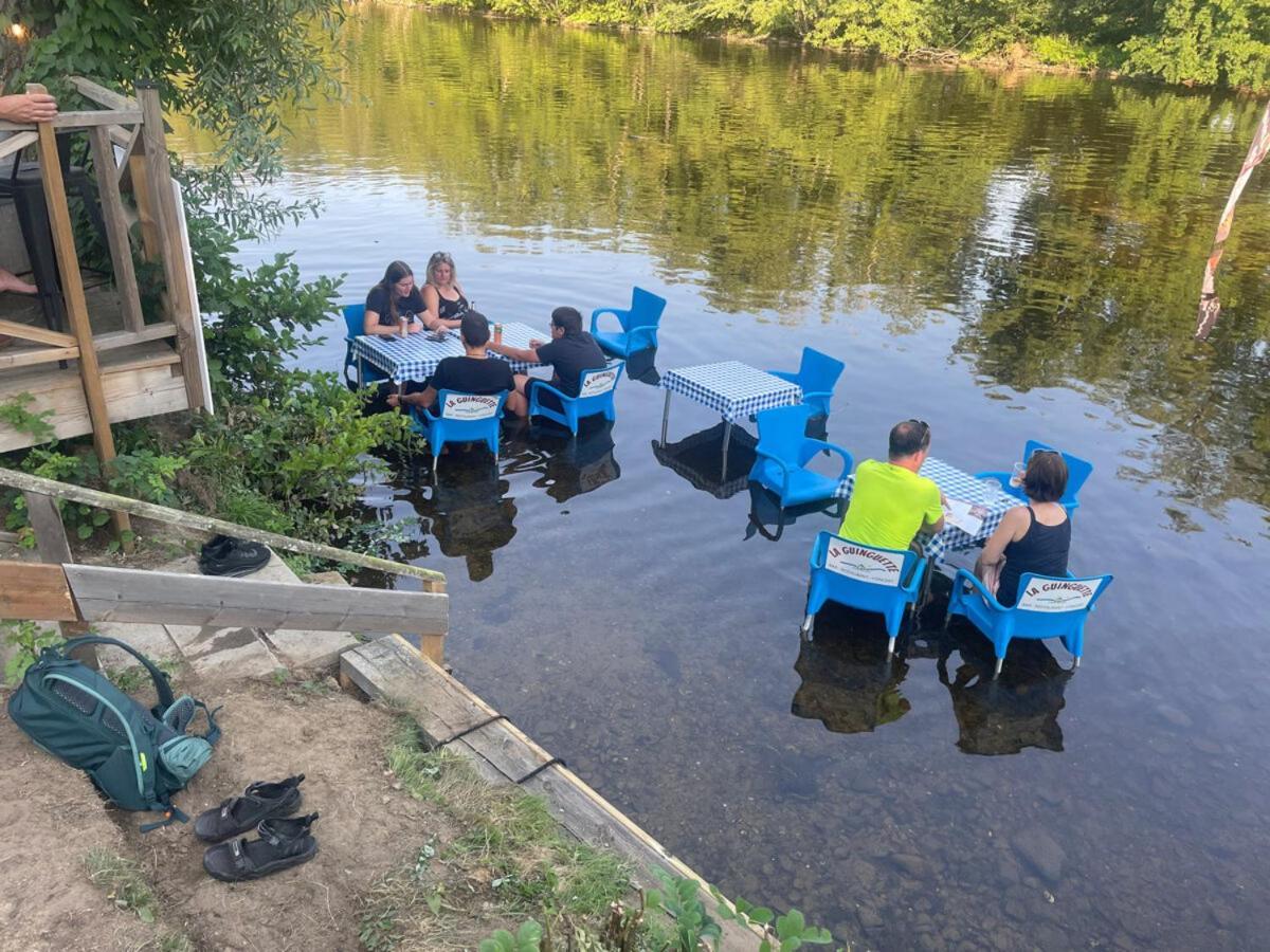 Tonneau Herbergement Insolite Au Camping Des Nieres Ebreuil 외부 사진